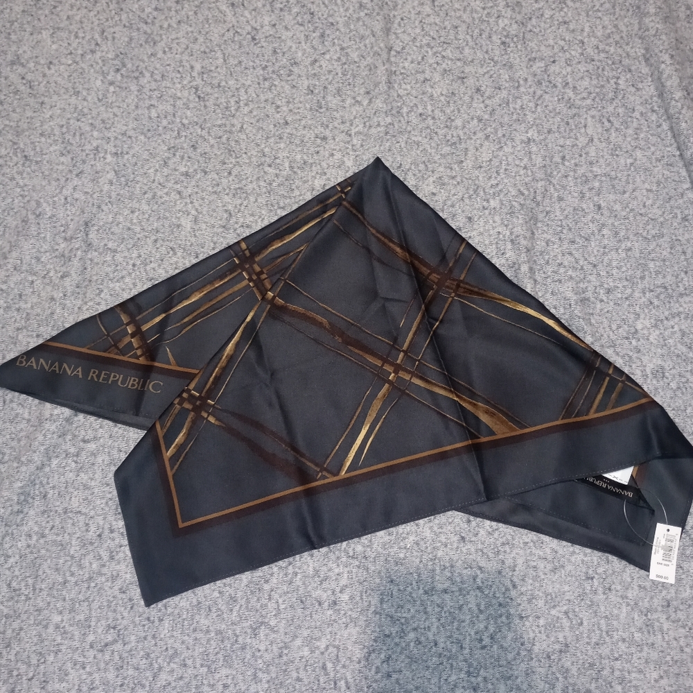 Banana Republic Factory Satin Geometric Scarf